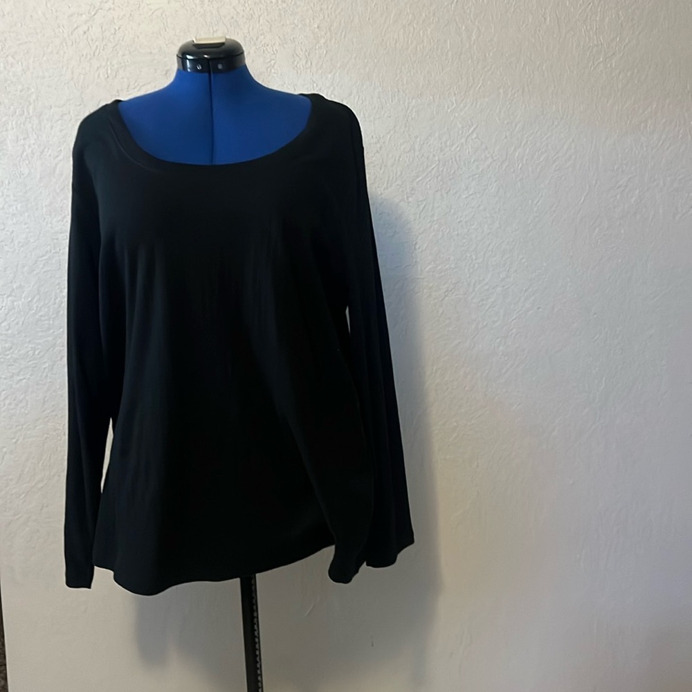 Ava Viv 2 X black blouse goes with everything perfect piece